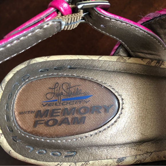 Life Stride Velocity Persona In Fuschia & w/Memory Foam - Size 10M - Picture 8 of 9